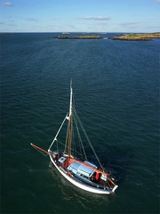 Le Courrier des Iles naviguant à Chausey